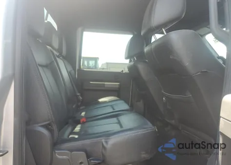 2011 Ford F250 Super Duty z USA, uszkodzony, nr VIN 1FT7W2BT0BEC44947